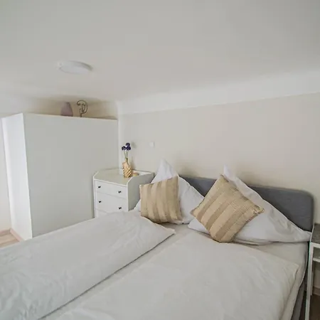 Sightseeing By Ruterra Apartamento Praga